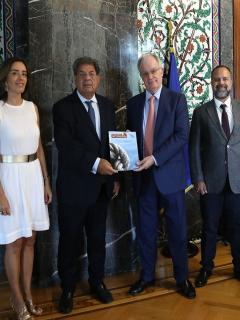 Παράδοση ετήσιας έκθεσης πεπραγμένων 2023 στον Πρόεδρο της Βουλής